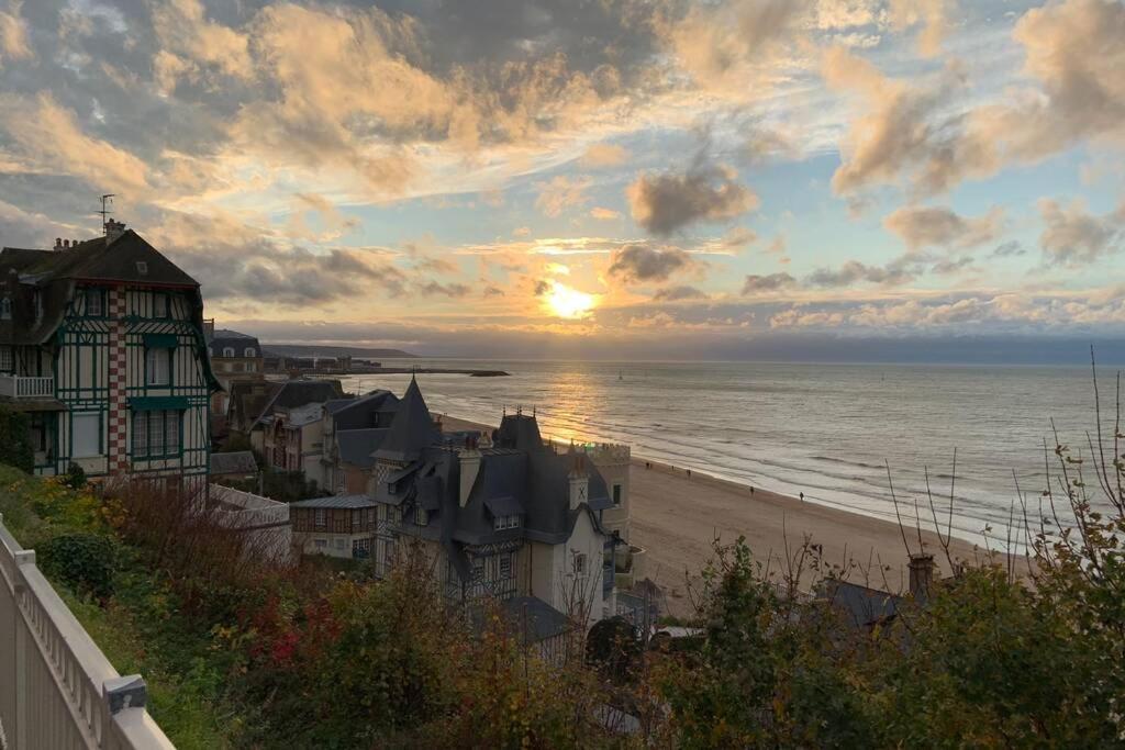 Trouville-Apt Renove-Balcon Magnifique Vue Mer Exteriér fotografie