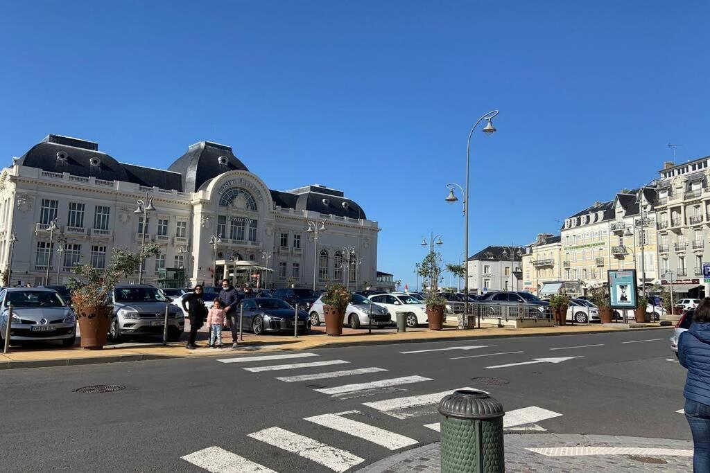 Trouville-Apt Renove-Balcon Magnifique Vue Mer Exteriér fotografie
